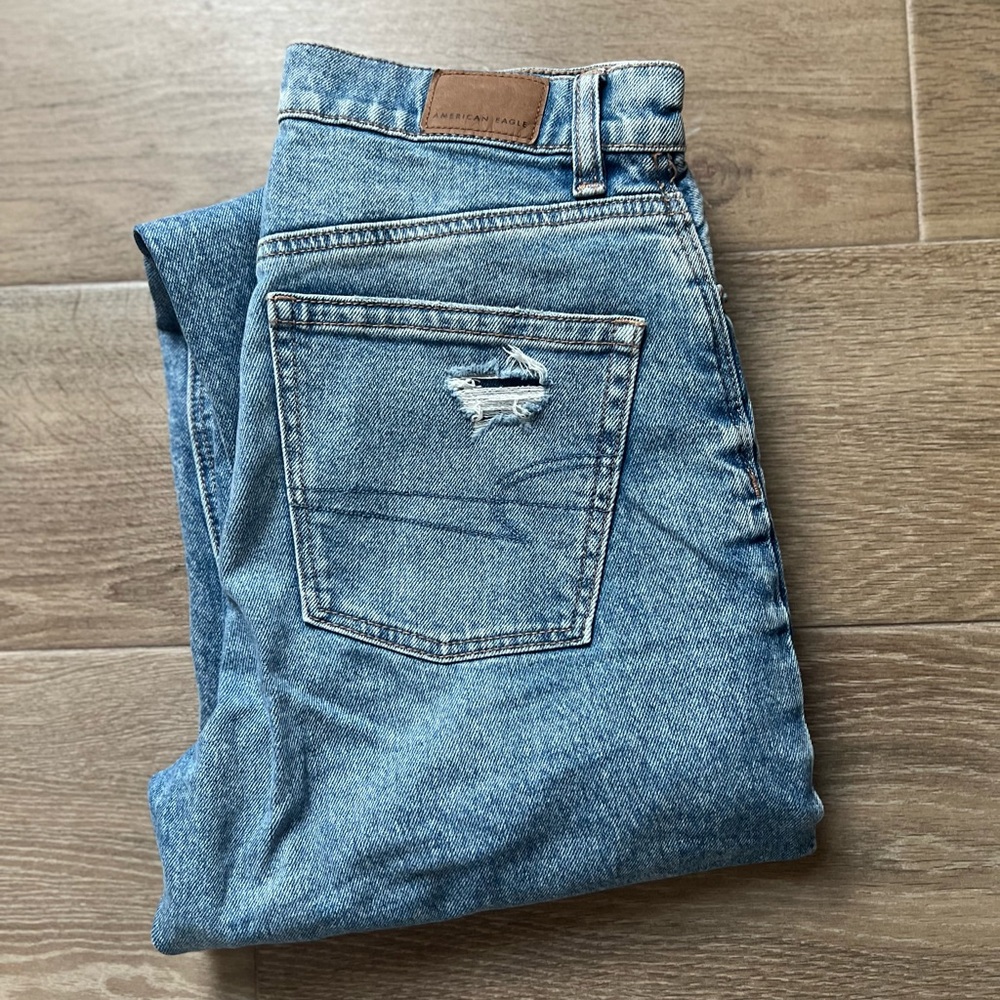 American Eagle Distressed Straight Leg Jeans